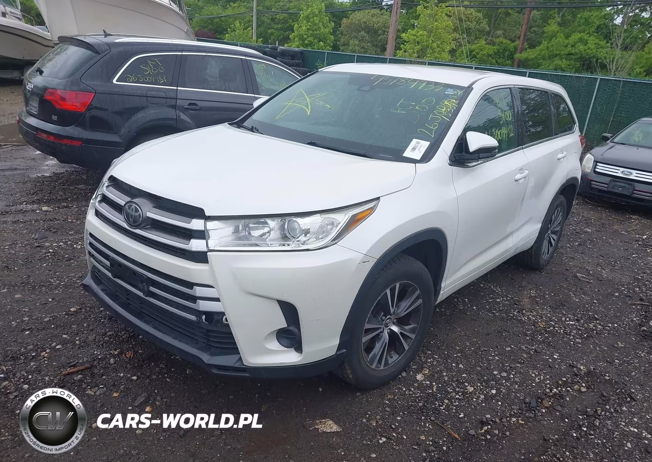 2017 Toyota Highlander Le VIN:5TDZARFH0HS025155 - 2