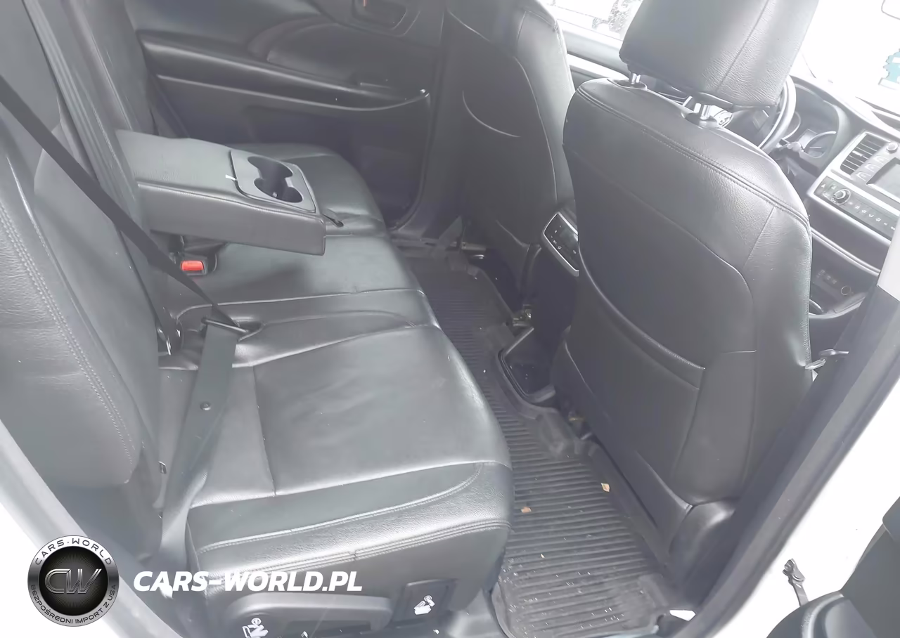2017 Toyota Highlander Le VIN:5TDZARFH0HS025155 - 8