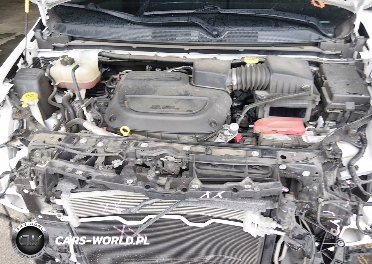 2019 Chrysler Pacifica Touring Plus VIN:2C4RC1FGXKR714767 - 10