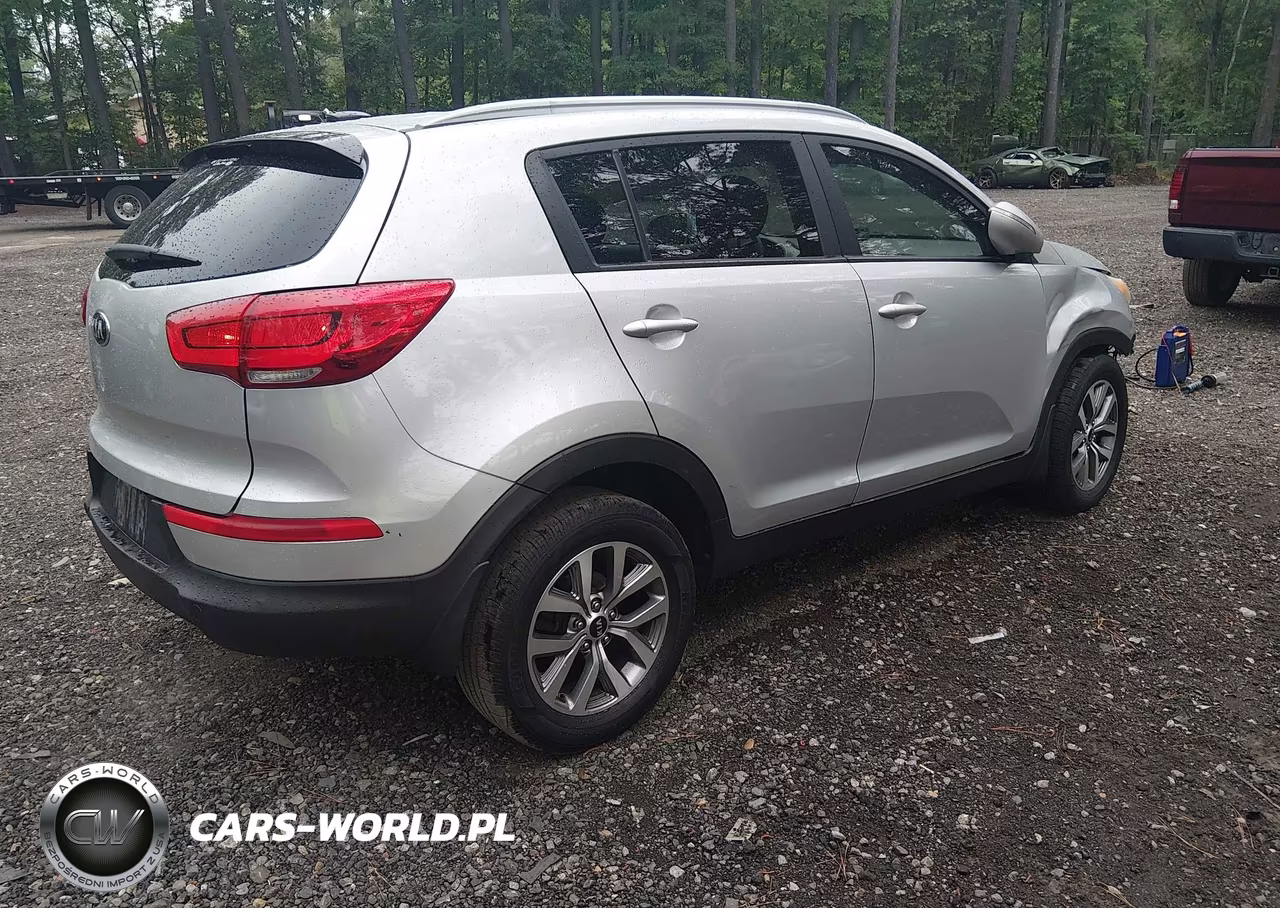 2015 Kia Sportage Lx VIN:KNDPB3AC1F7789407 - 4
