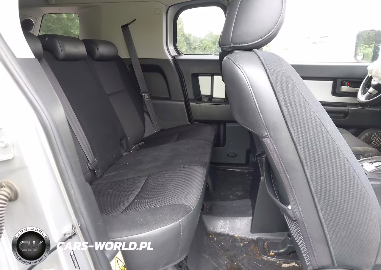 2007 Toyota Fj Cruiser VIN:JTEZU11F570014342 - 8