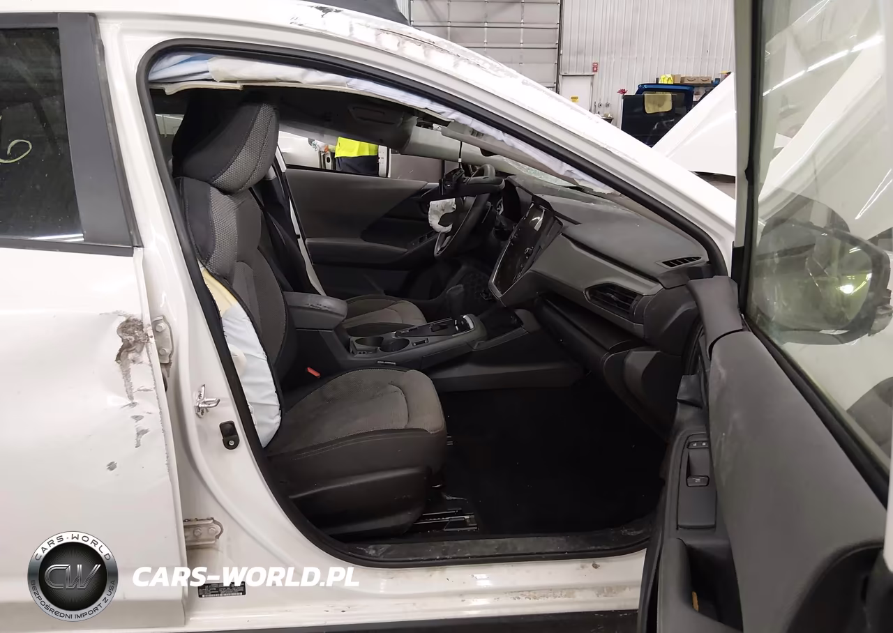 2024 Subaru Crosstrek Premium VIN:JF2GUADCXR8883649 - 5