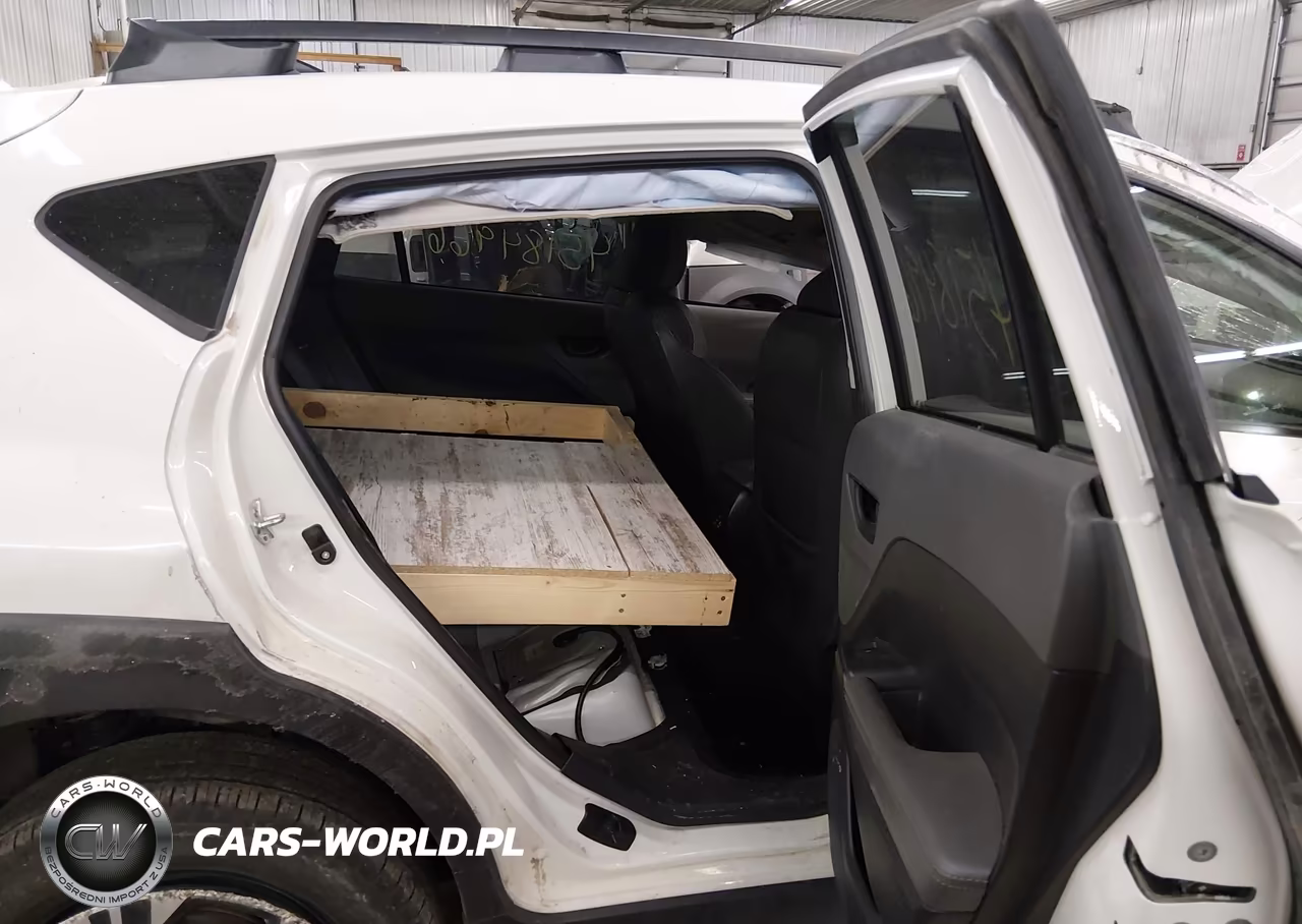 2024 Subaru Crosstrek Premium VIN:JF2GUADCXR8883649 - 8