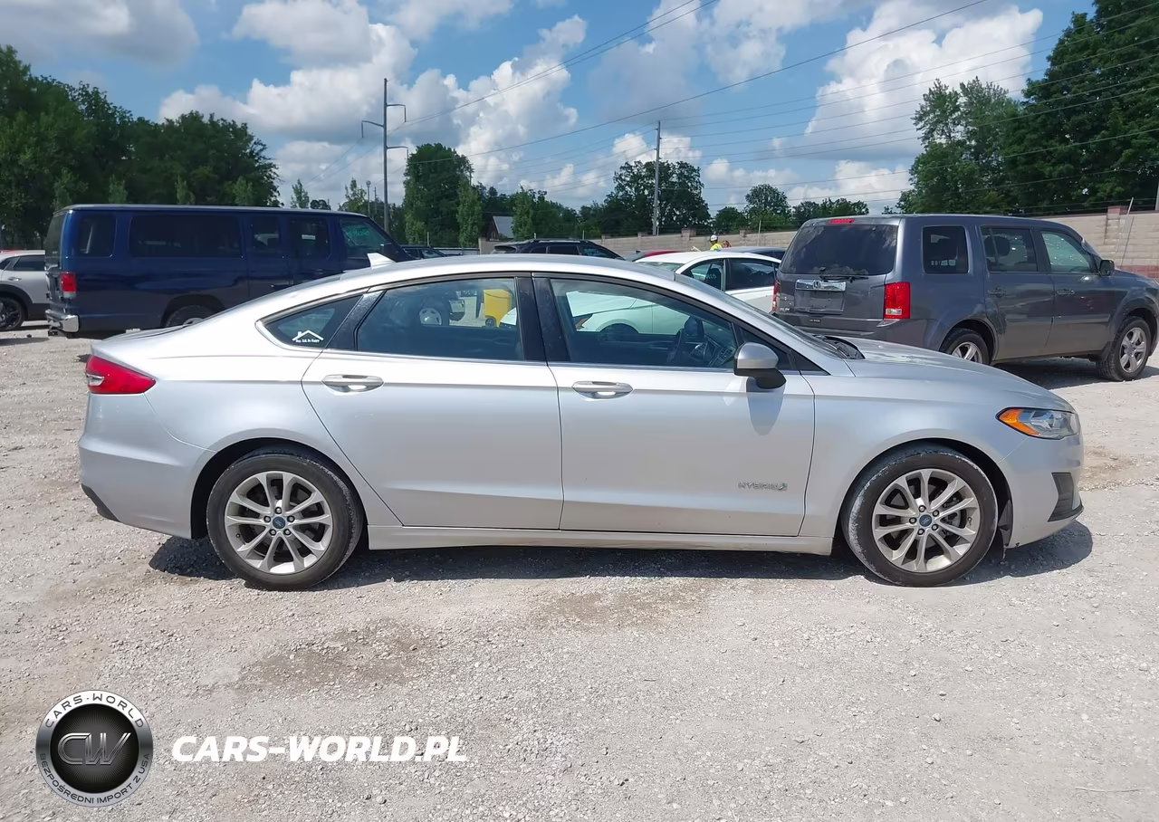 2019 Ford Fusion Hybrid Se VIN:3FA6P0LU7KR224833 - 13