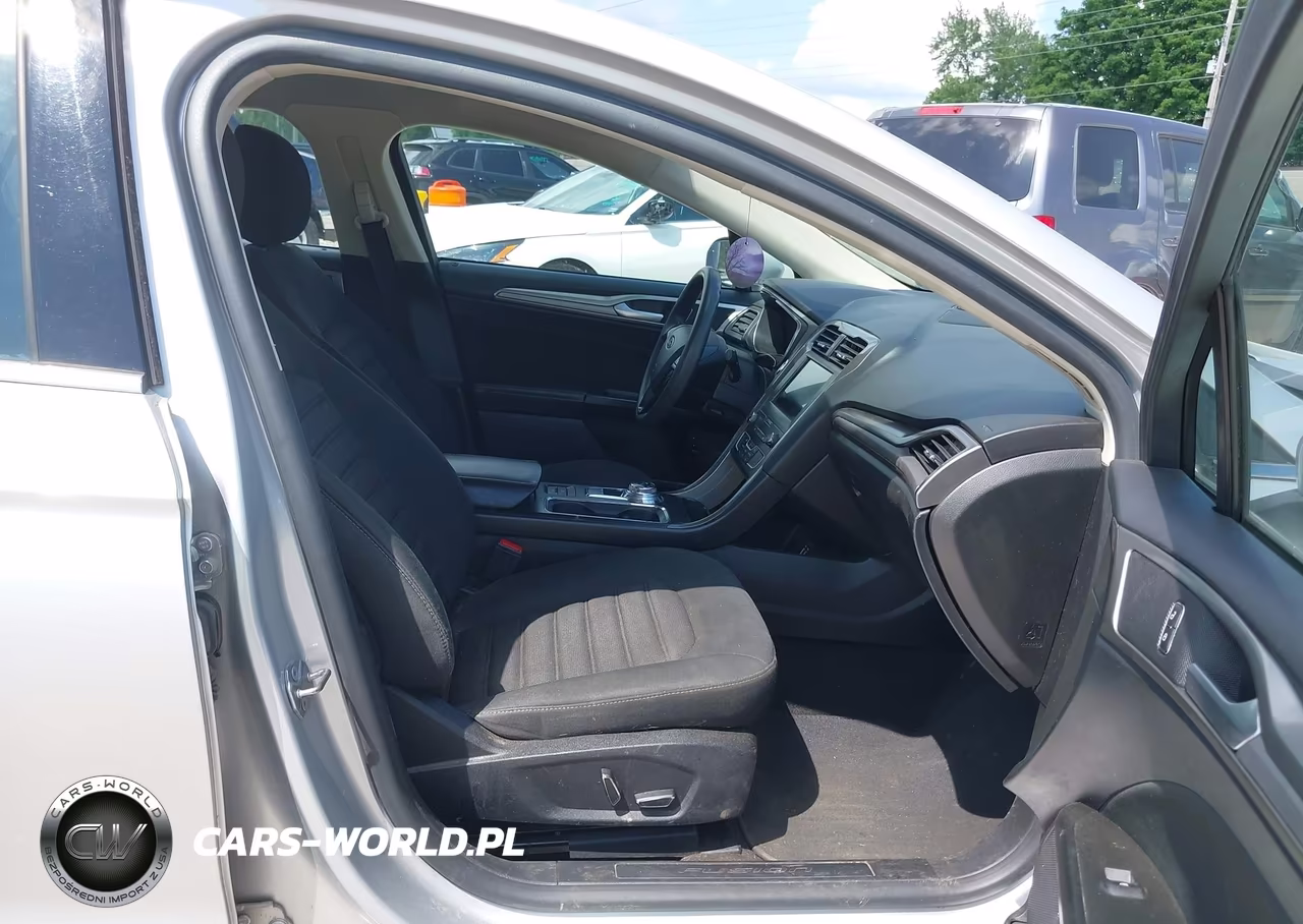 2019 Ford Fusion Hybrid Se VIN:3FA6P0LU7KR224833 - 5