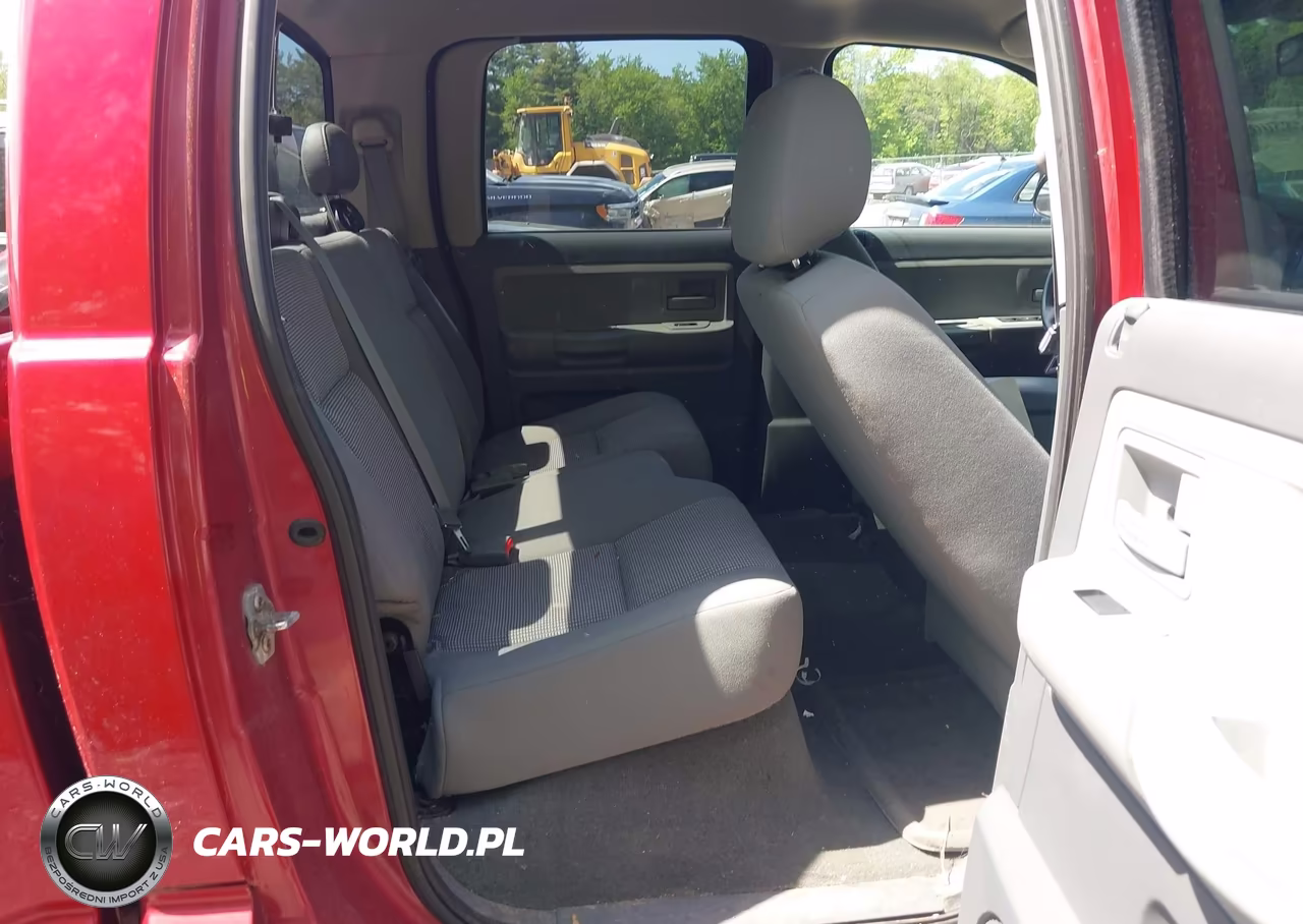 2007 Dodge Dakota Slt VIN:1D7HW48N67S268970 - 8