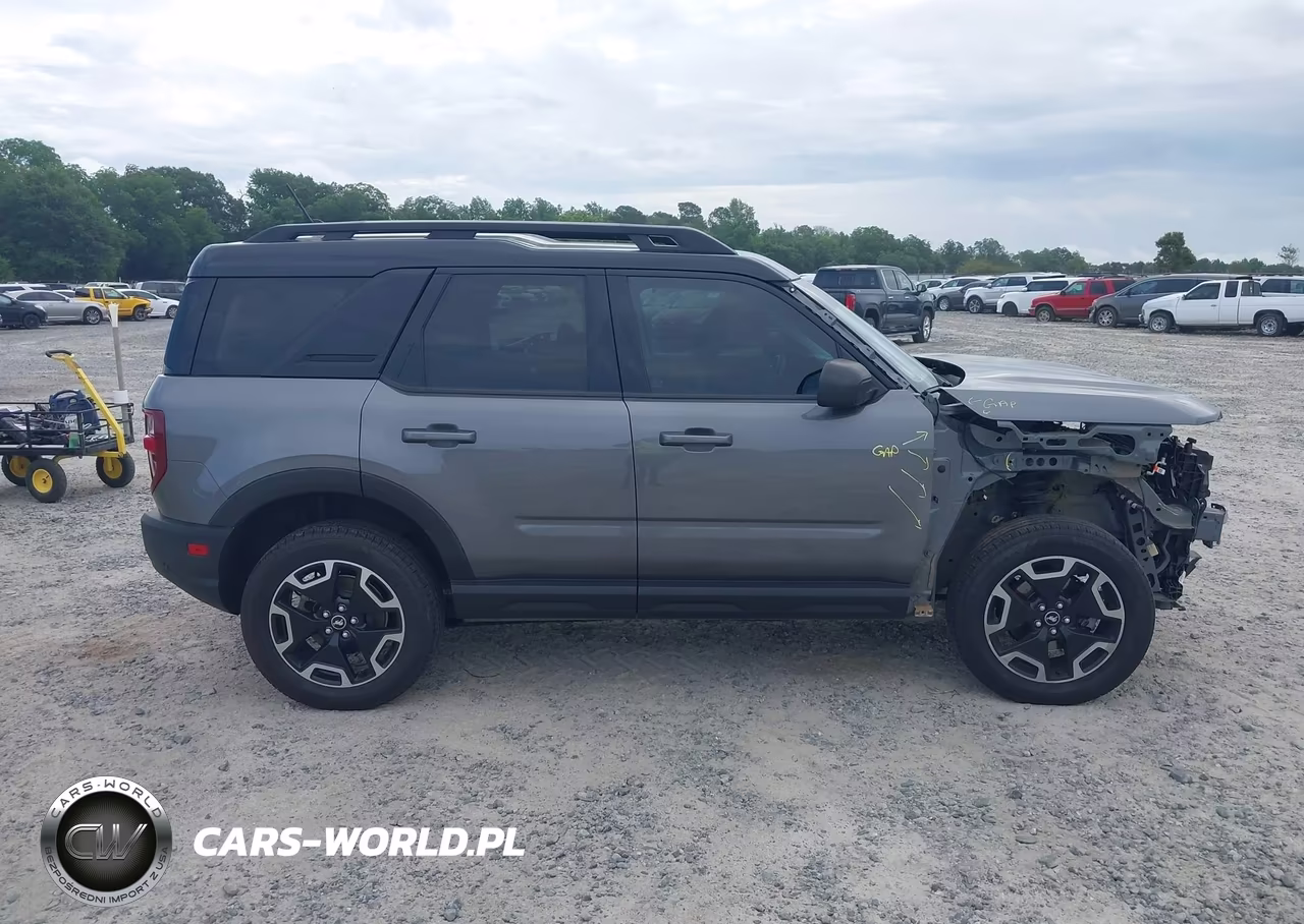 2022 Ford Bronco Sport Outer Banks VIN:3FMCR9C6XNRD88395 - 13