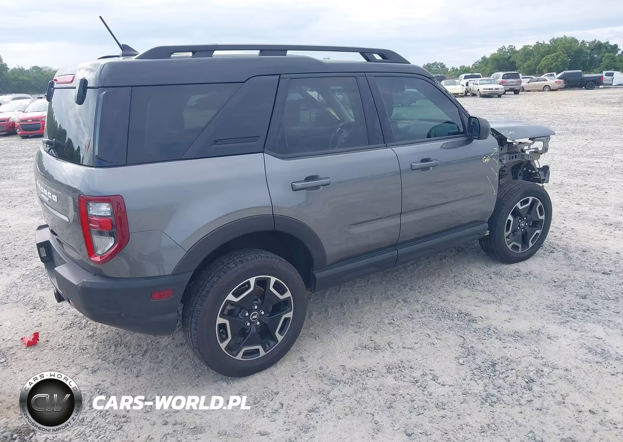 2022 Ford Bronco Sport Outer Banks VIN:3FMCR9C6XNRD88395 - 4