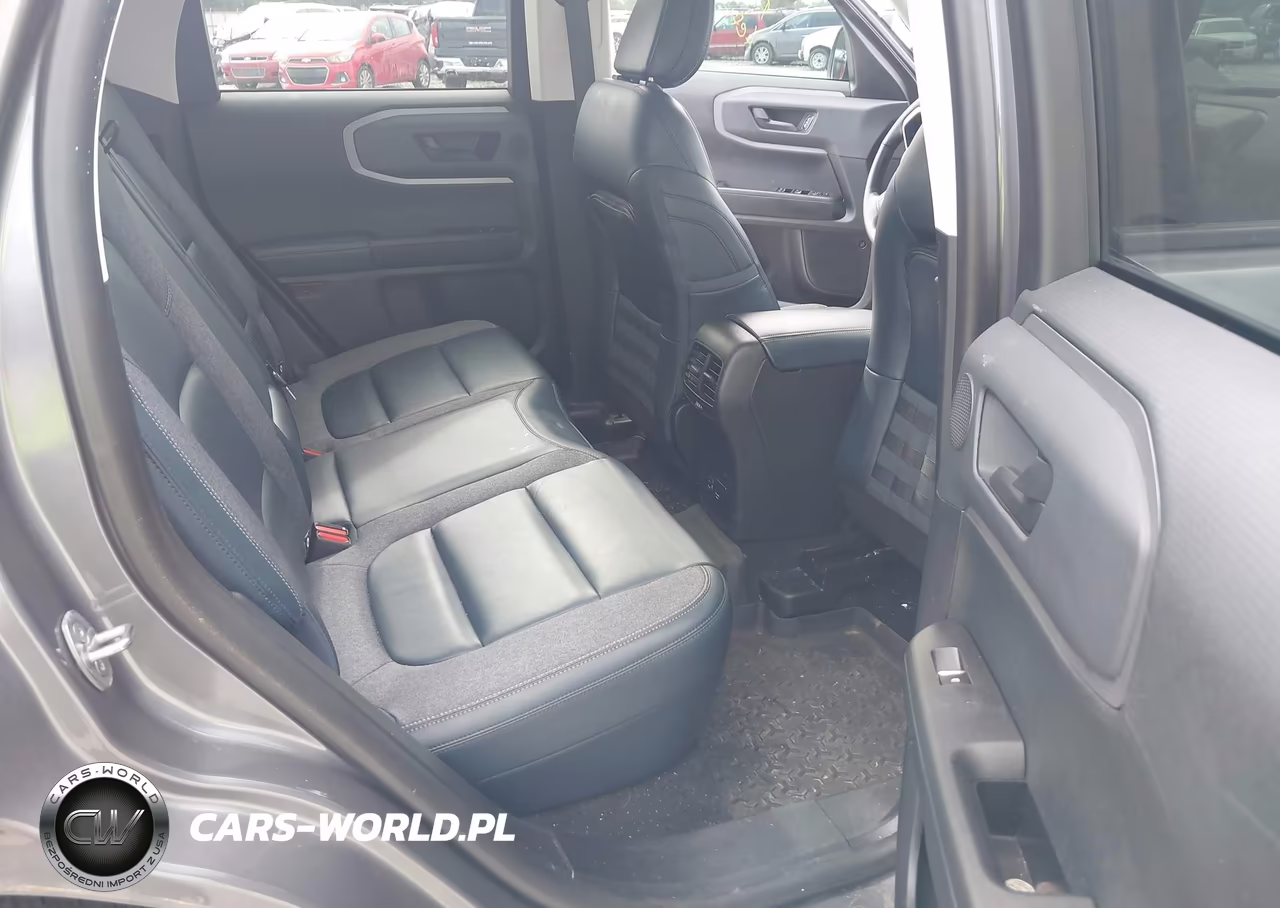 2022 Ford Bronco Sport Outer Banks VIN:3FMCR9C6XNRD88395 - 8
