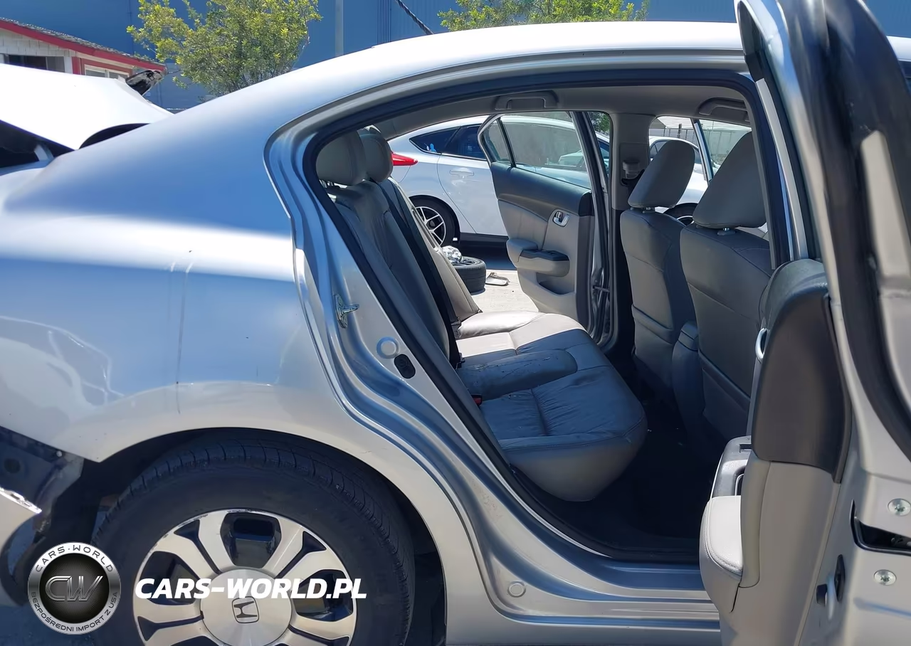 2015 Honda Civic Hybrid VIN:19XFB4F34FE200179 - 8