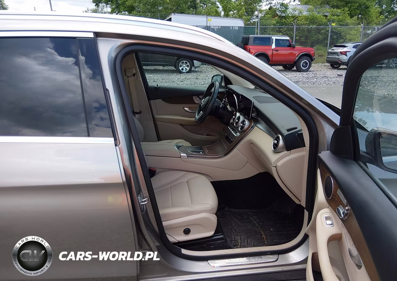 2021 Mercedes-Benz Glc 300 4Matic Suv VIN:W1N0G8EBXMF881645 - 5