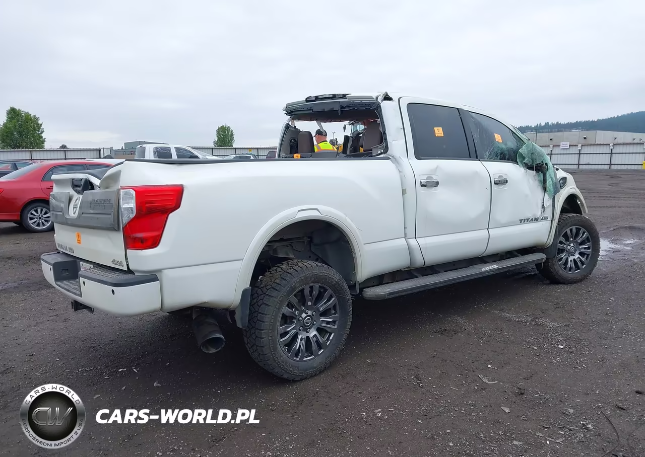 2016 Nissan Titan Xd Platinum Reserve Diesel VIN:1N6BA1F48GN517742 - 4