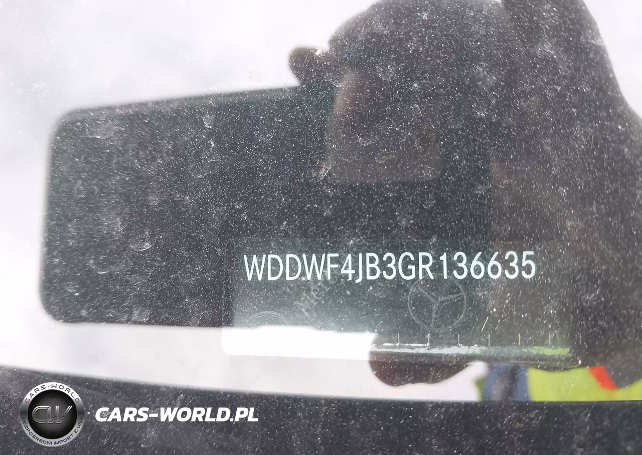 2016 Mercedes-Benz C 300 VIN:WDDWF4JB3GR136635 - 9