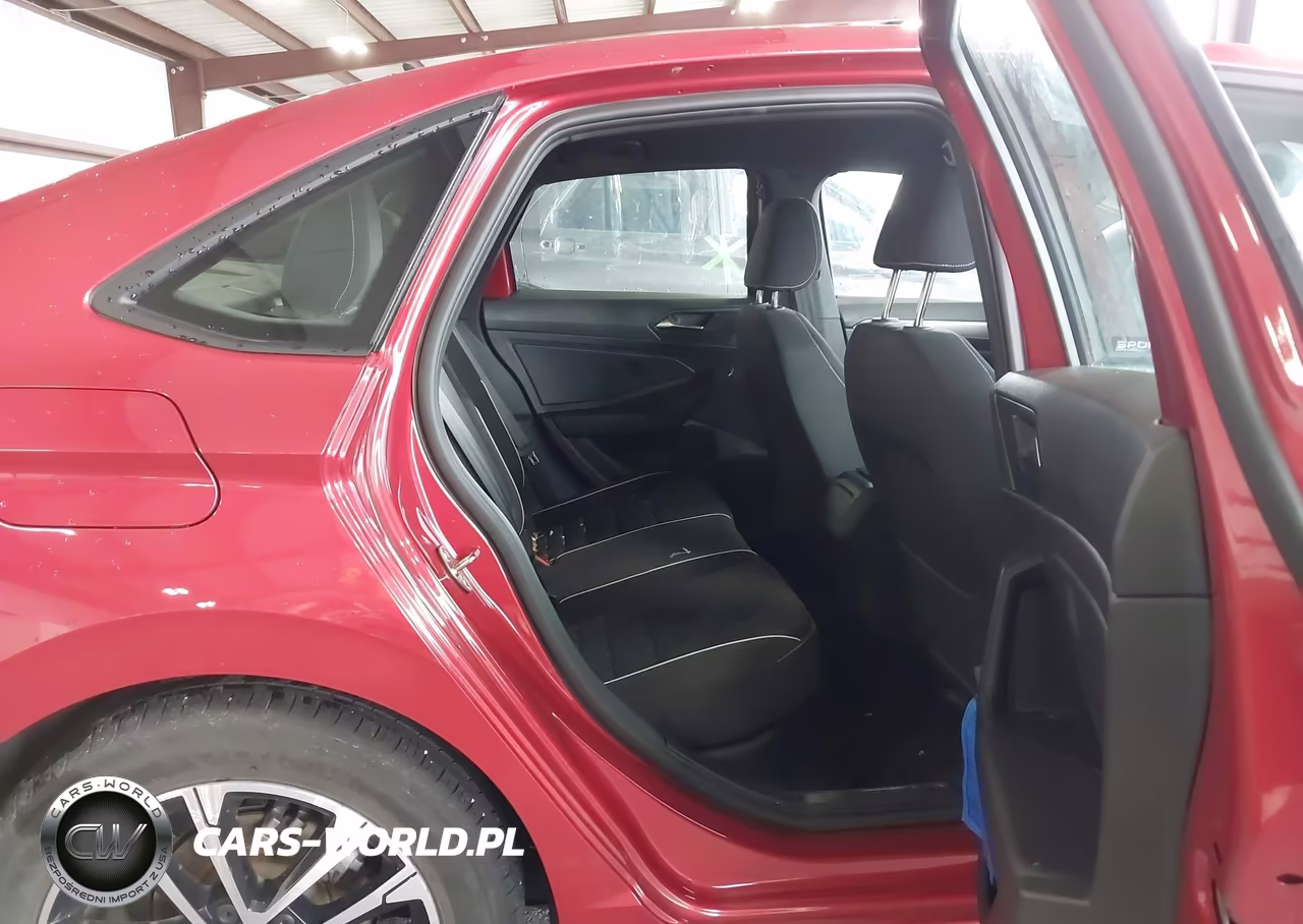 2024 Volkswagen Jetta 1.5T Sport VIN:3VWBM7BU7RM060631 - 8