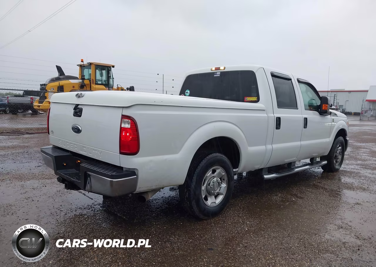2011 Ford F-250 Xlt VIN:1FT7W2A69BEB71668 - 4