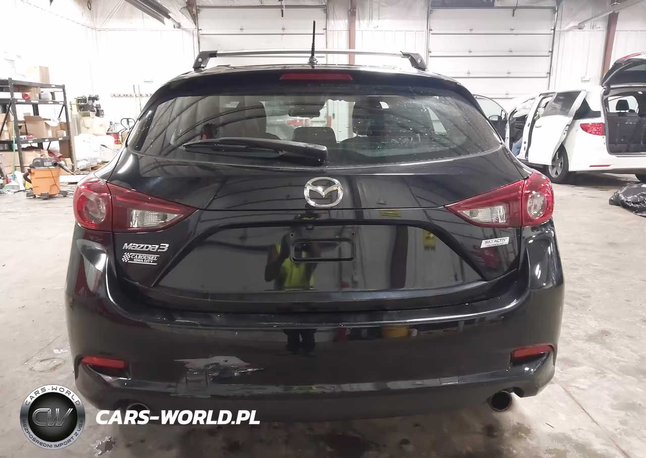 2018 Mazda Mazda3 Touring VIN:3MZBN1L31JM207496 - 16