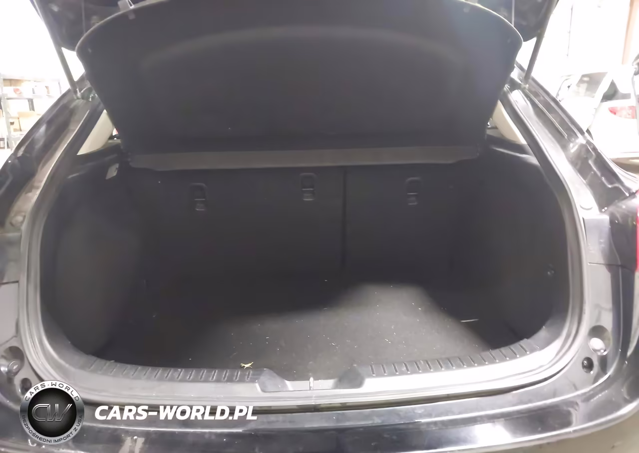 2018 Mazda Mazda3 Touring VIN:3MZBN1L31JM207496 - 17