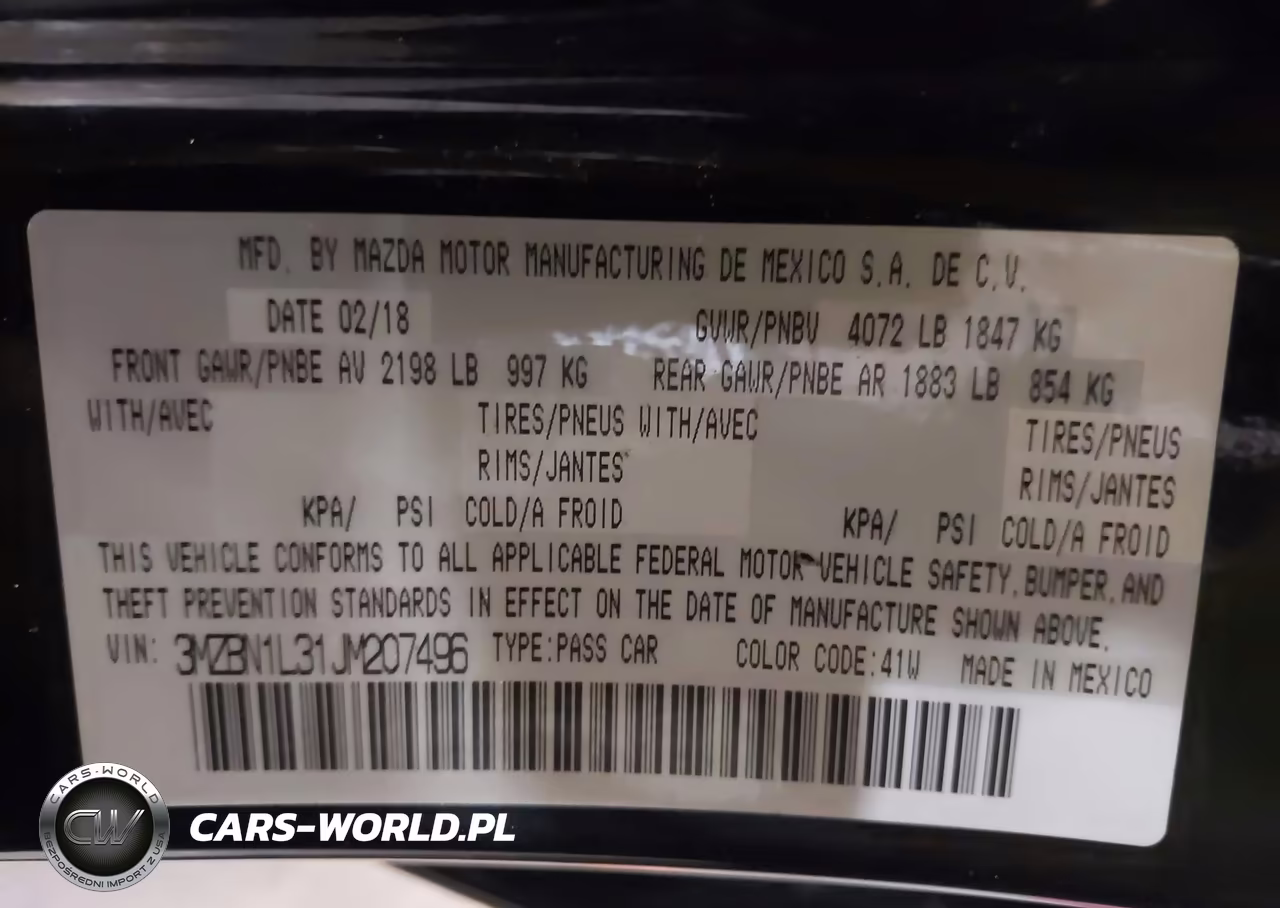 2018 Mazda Mazda3 Touring VIN:3MZBN1L31JM207496 - 9