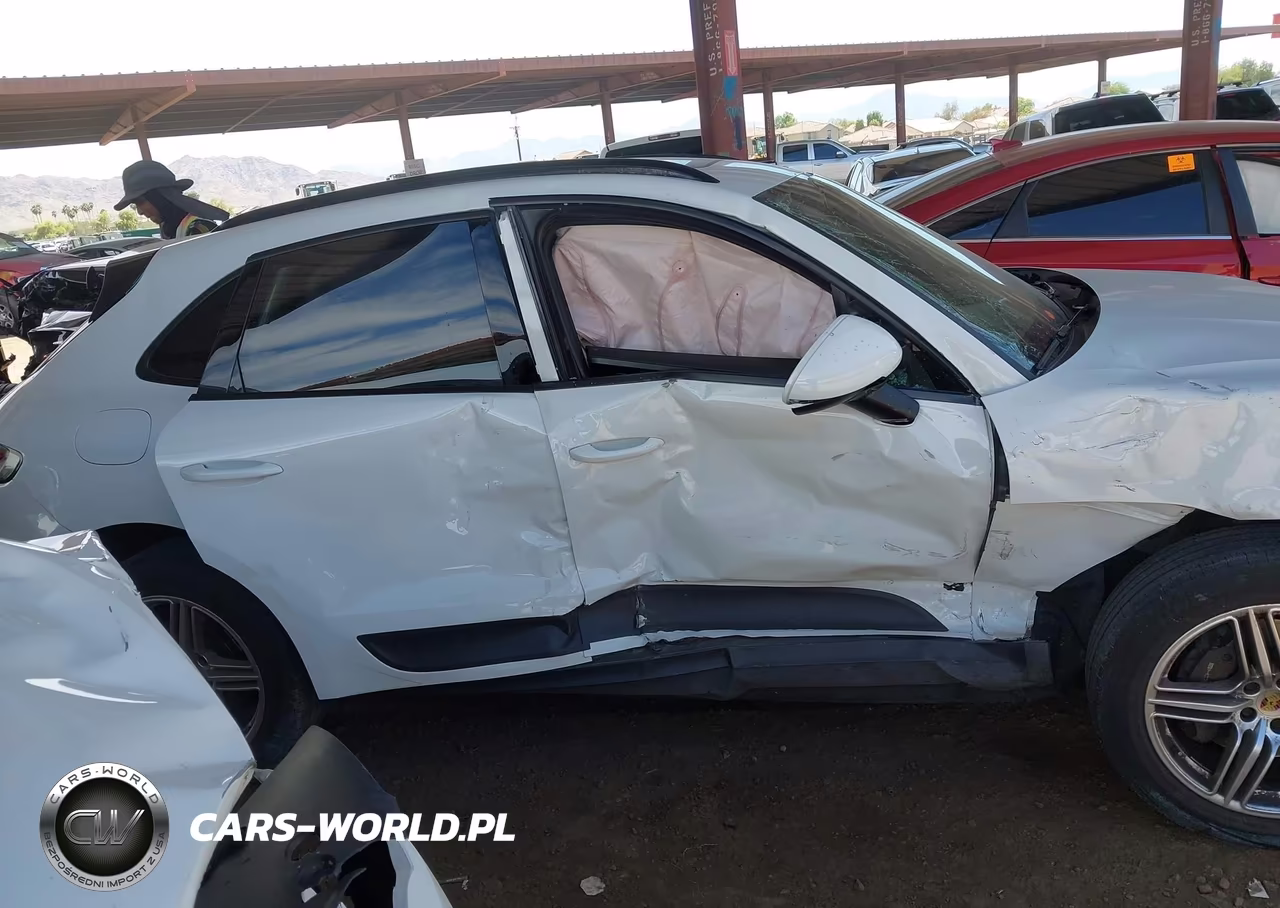 2021 Porsche Macan VIN:WP1AA2A53MLB11264 - 13