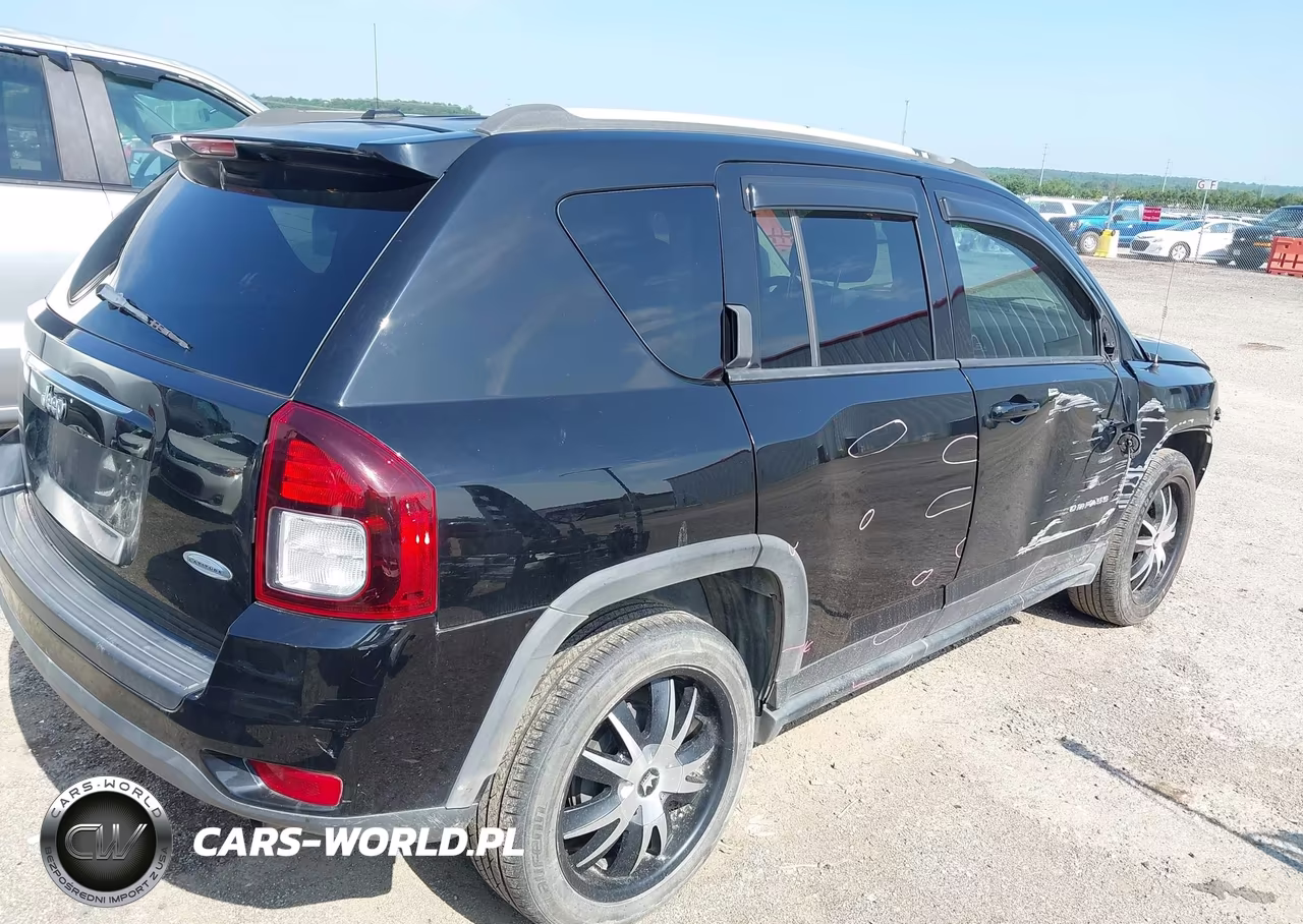2017 Jeep Compass Latitude Fwd VIN:1C4NJCEA4HD199953 - 4