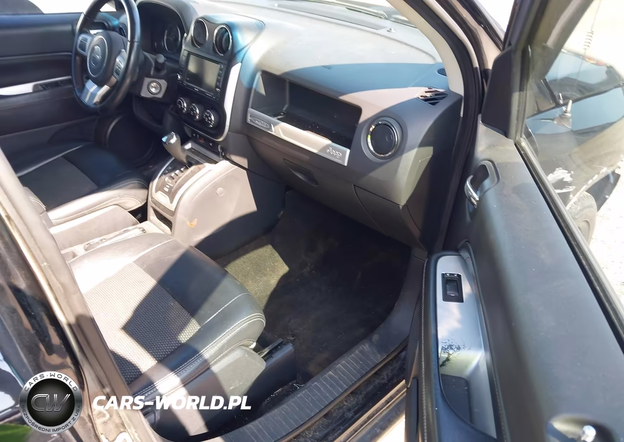 2017 Jeep Compass Latitude Fwd VIN:1C4NJCEA4HD199953 - 5