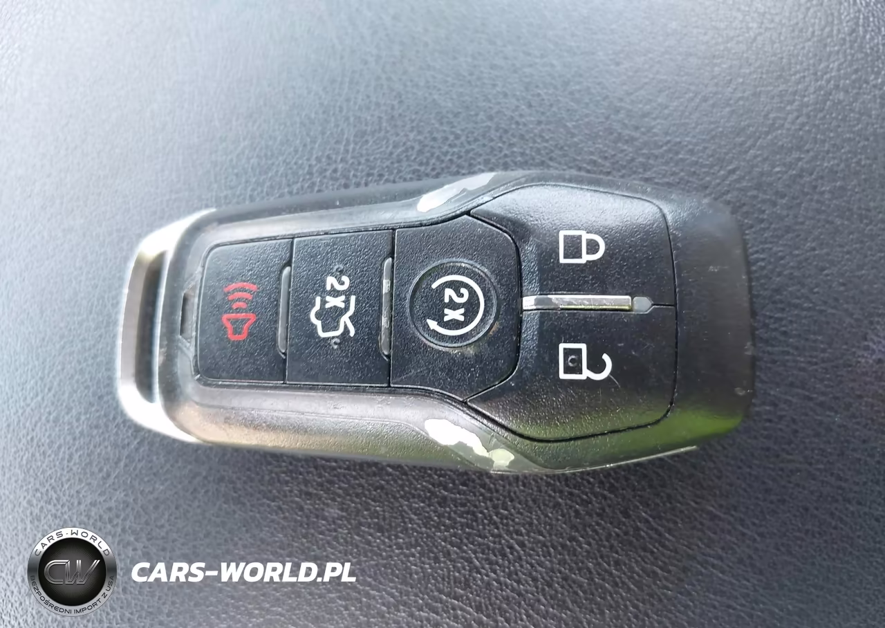 2015 Ford Edge Titanium VIN:2FMTK3K95FBB24952 - 11