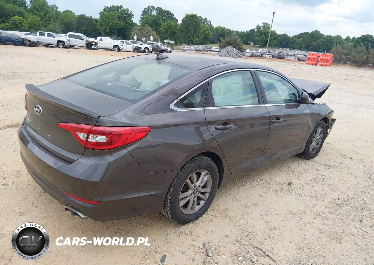 2016 Hyundai Sonata Se VIN:5NPE24AFXGH281215 - 4