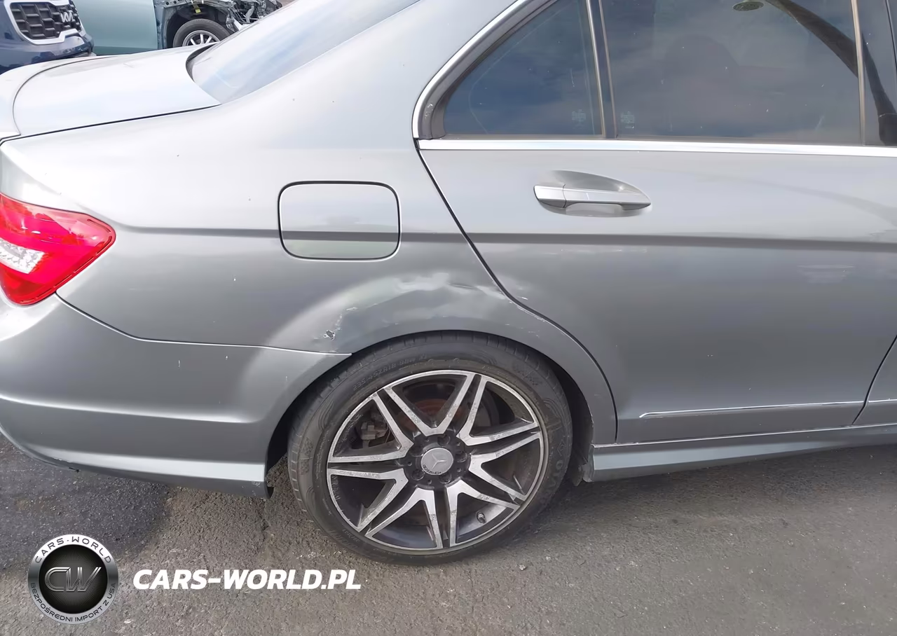 2014 Mercedes-Benz C 250 Sport VIN:WDDGF4HB3EA939614 - 12