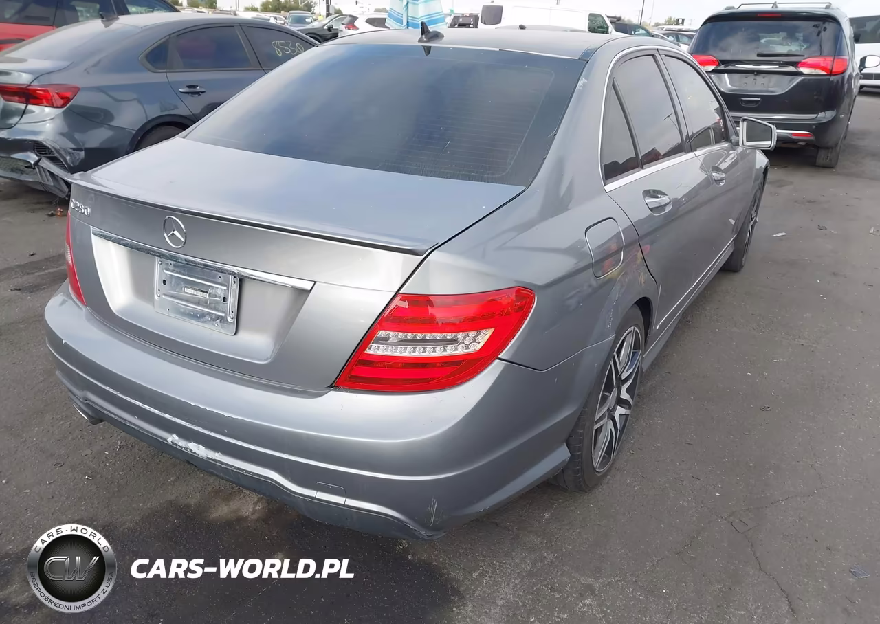 2014 Mercedes-Benz C 250 Sport VIN:WDDGF4HB3EA939614 - 4