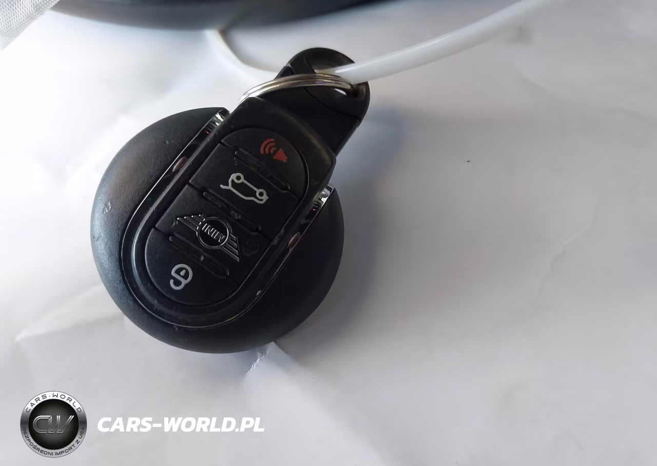 2020 Mini Convertible Cooper S VIN:WMWWJ5C07L3L70717 - 11