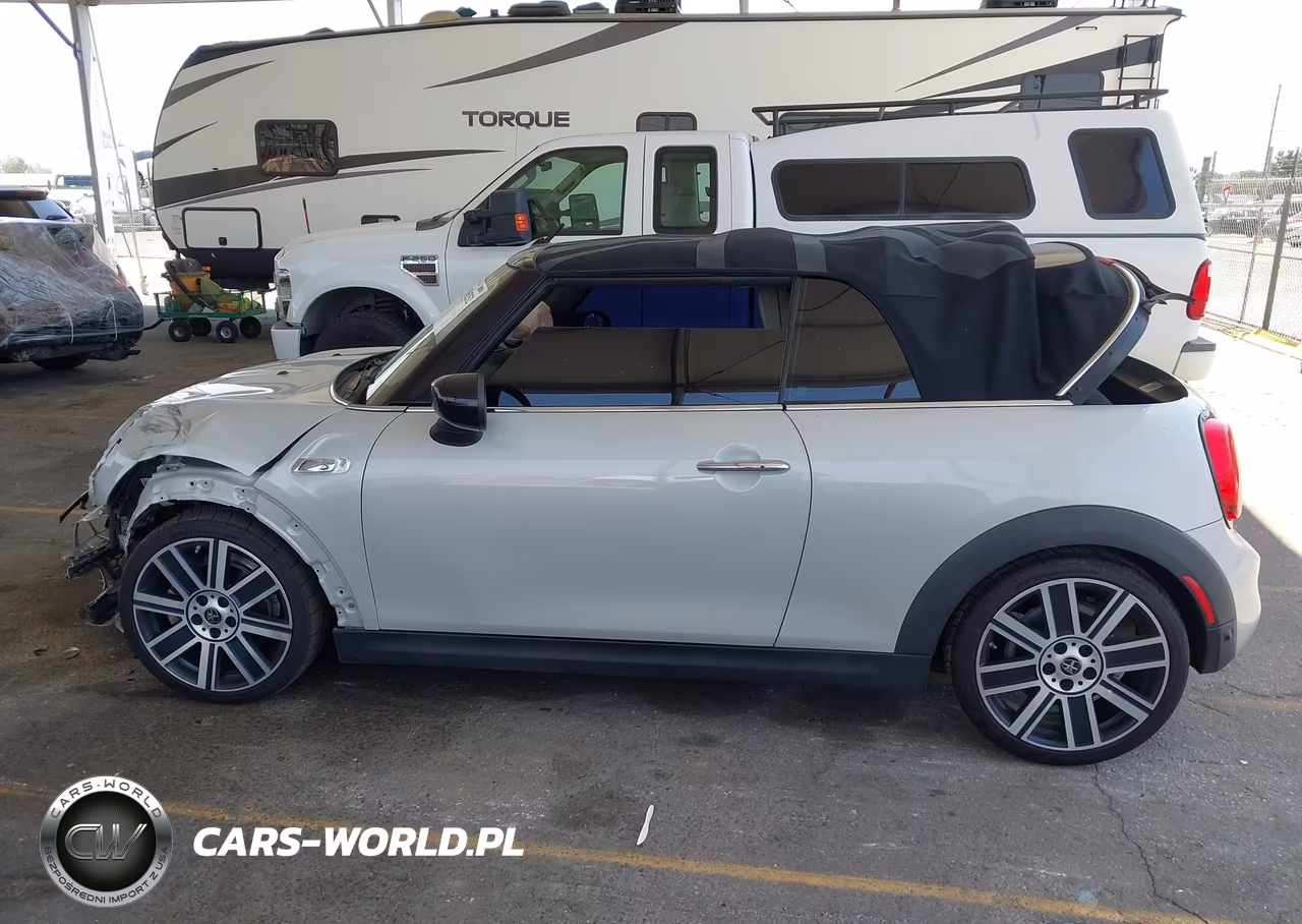2020 Mini Convertible Cooper S VIN:WMWWJ5C07L3L70717 - 14