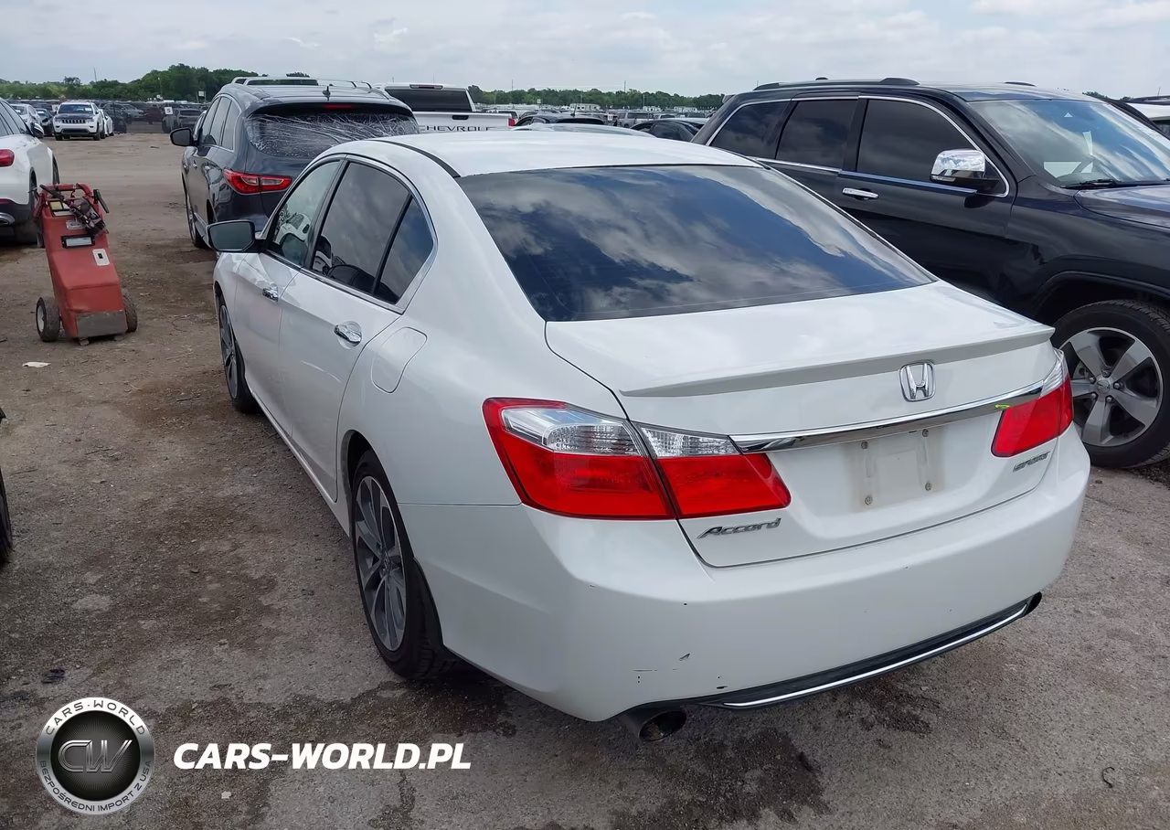 2015 Honda Accord Sport VIN:1HGCR2F59FA072983 - 3