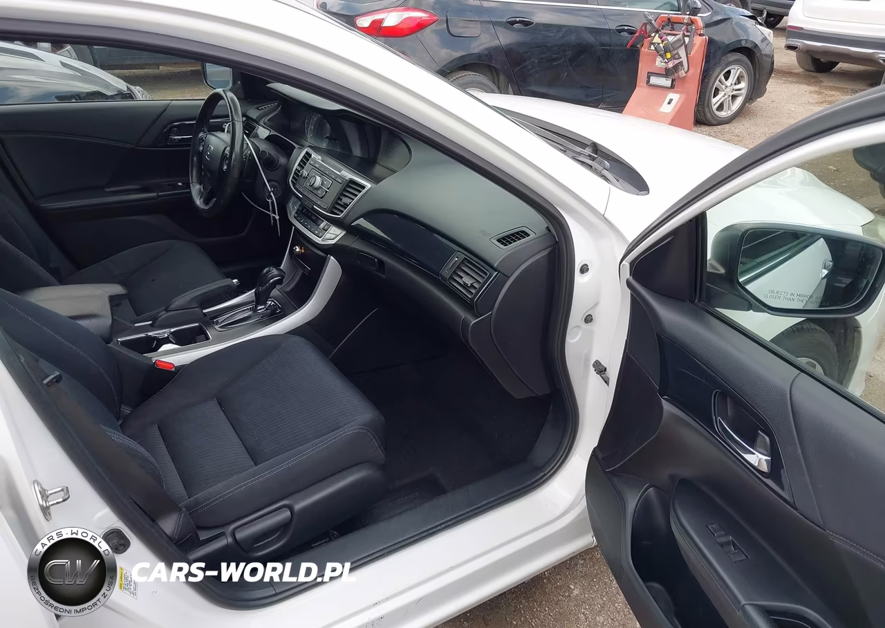 2015 Honda Accord Sport VIN:1HGCR2F59FA072983 - 5
