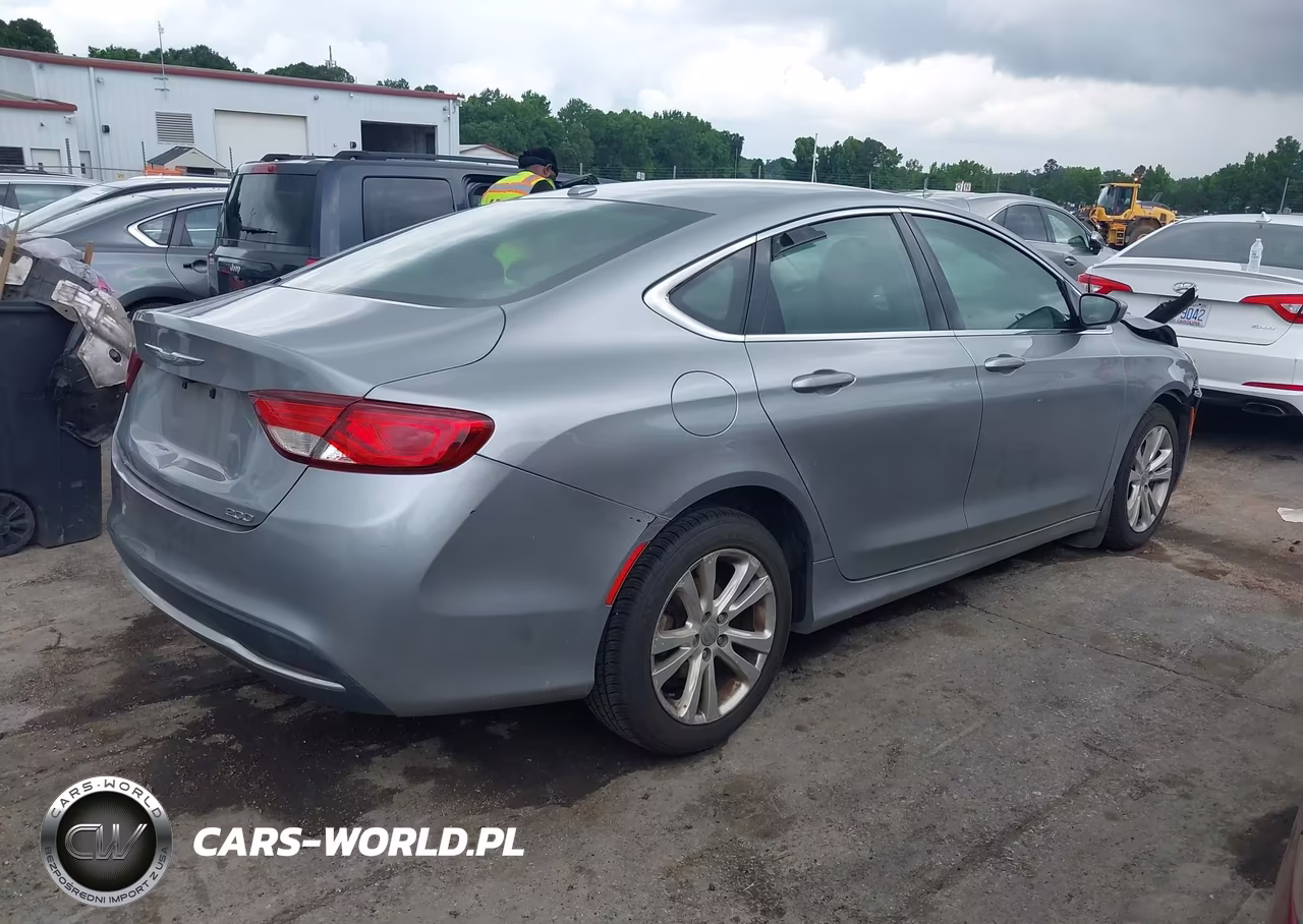 2016 Chrysler 200 Limited VIN:1C3CCCAB6GN164621 - 4