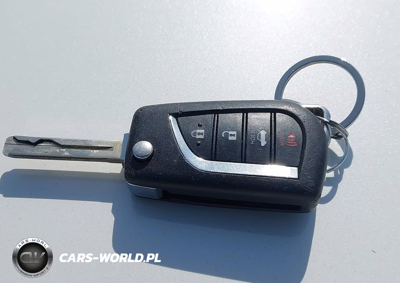 2021 Toyota Corolla Le VIN:5YFEPMAE9MP258399 - 11