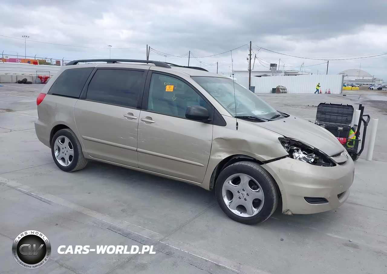 2010 Toyota Sienna Le