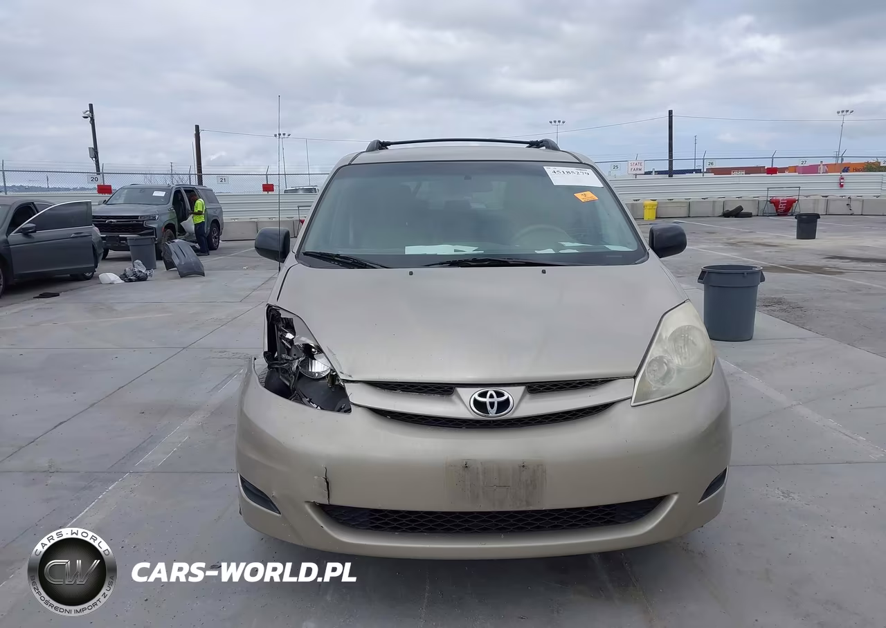 2010 Toyota Sienna Le VIN:5TDKK4CC3AS319407 - 12
