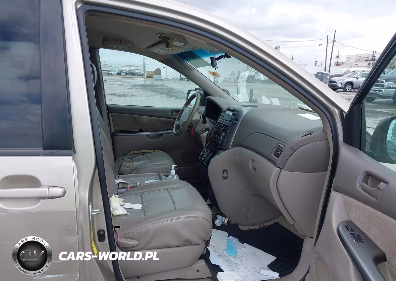 2010 Toyota Sienna Le VIN:5TDKK4CC3AS319407 - 5