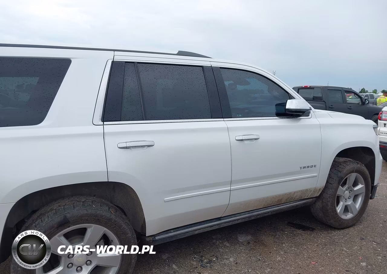 2017 Chevrolet Tahoe Premier VIN:1GNSKCKCXHR208185 - 13