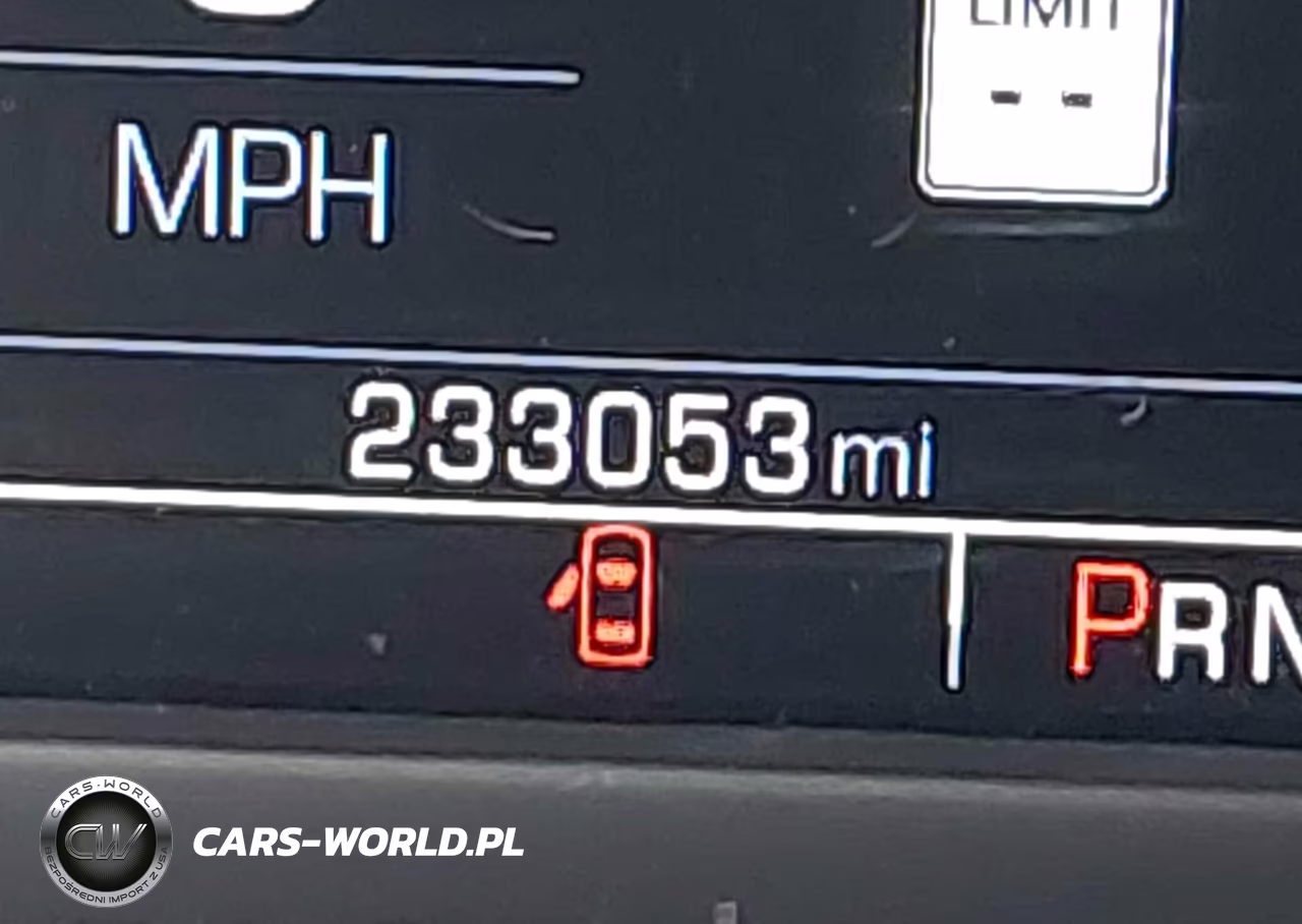 2017 Chevrolet Tahoe Premier VIN:1GNSKCKCXHR208185 - 15