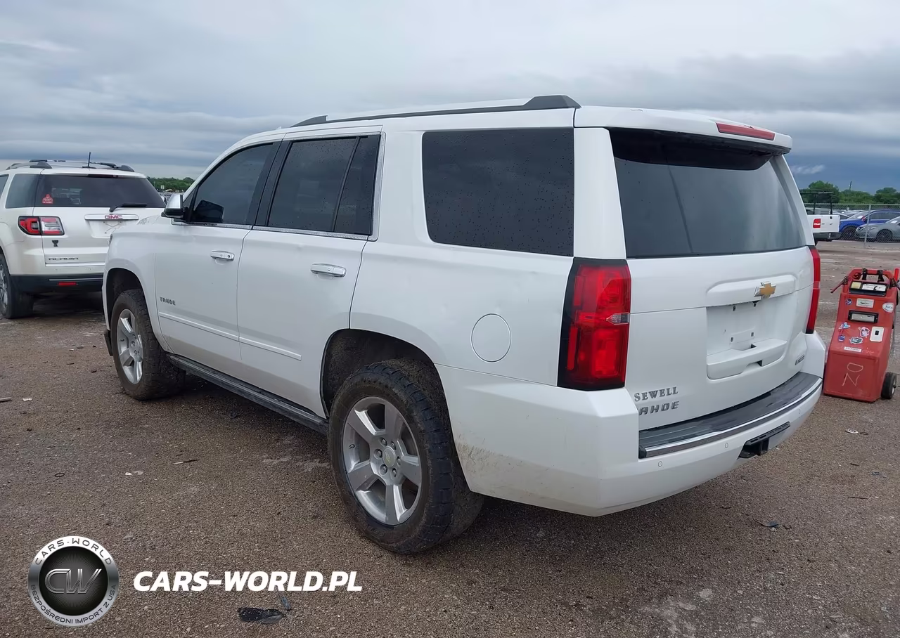 2017 Chevrolet Tahoe Premier VIN:1GNSKCKCXHR208185 - 3
