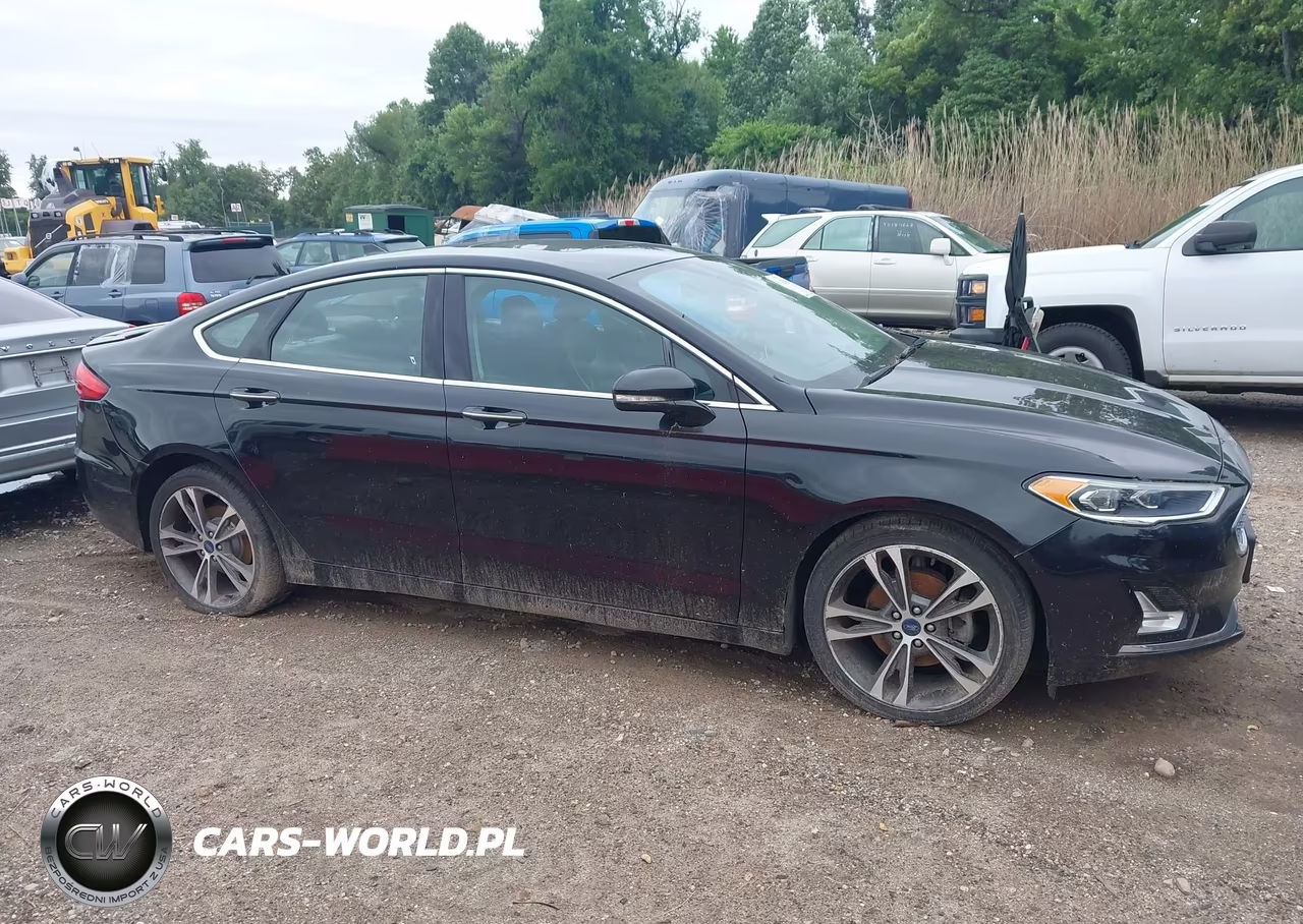 2019 Ford Fusion Titanium VIN:3FA6P0D95KR153027 - 13
