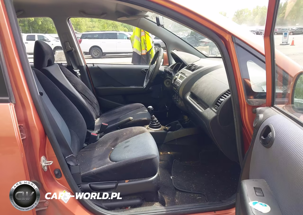 2008 Honda Fit Sport VIN:JHMGD37688S028481 - 5