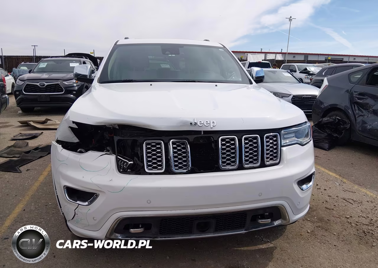 2018 Jeep Grand Cherokee Overland 4X4 VIN:1C4RJFCG6JC230965 - 12