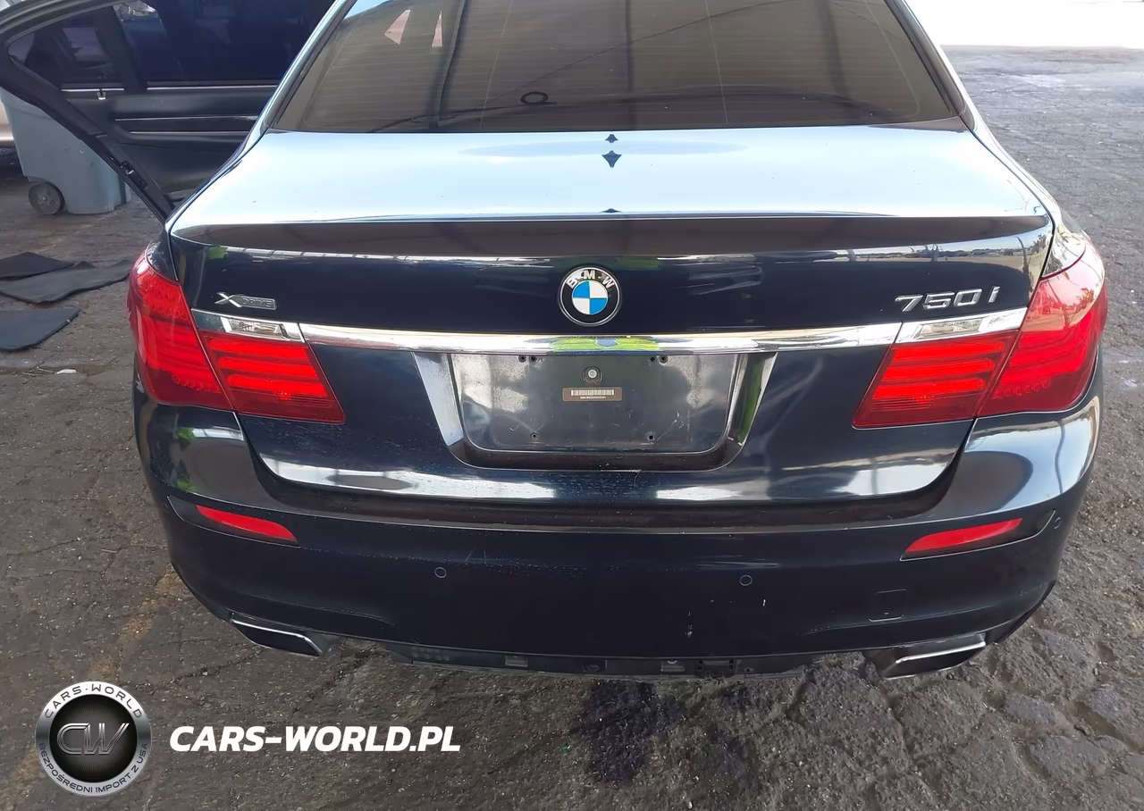 2015 BMW 750I xDrive VIN:WBAYB6C55FD225424 - 16