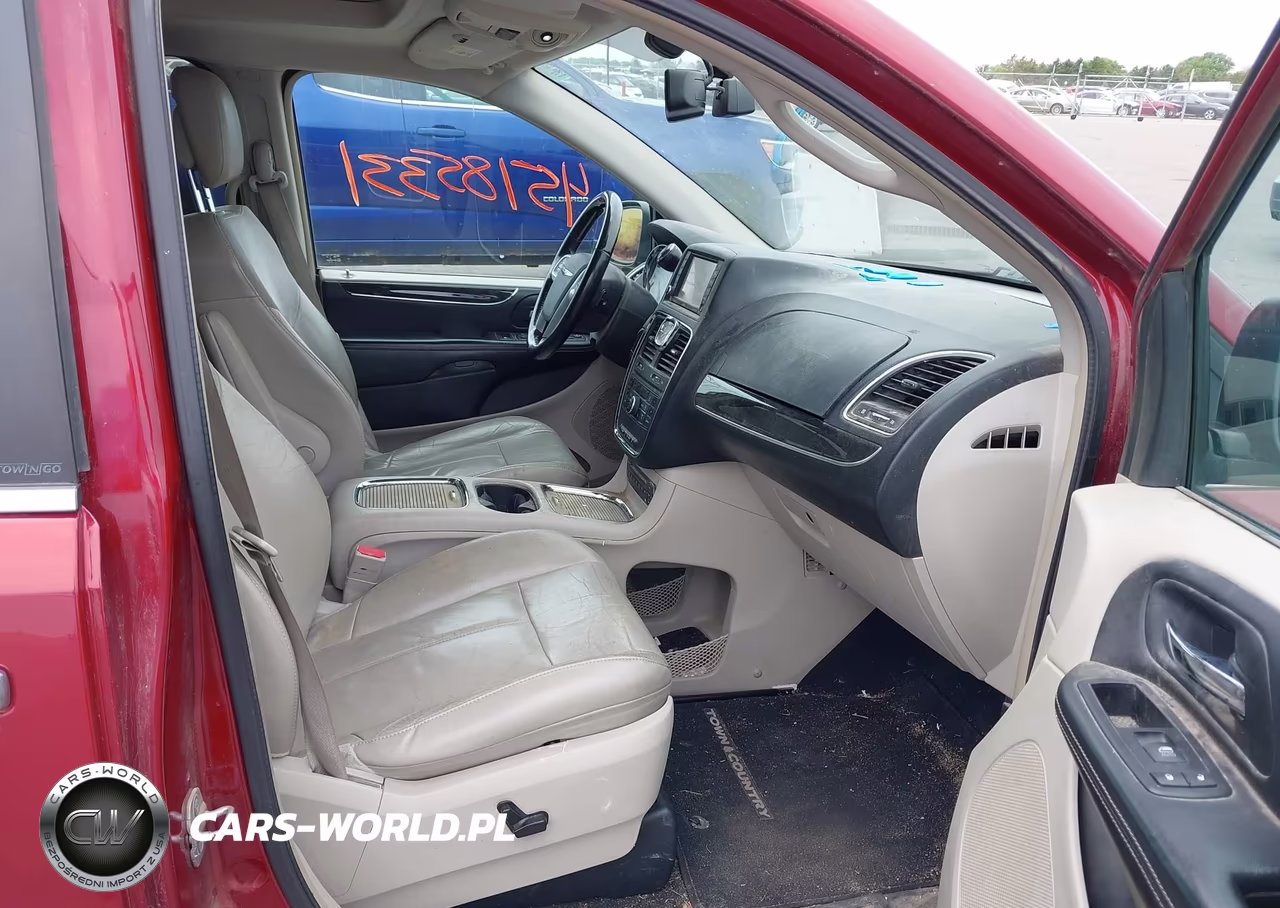 2012 Chrysler Town & Country Limited VIN:2C4RC1GG6CR200284 - 5