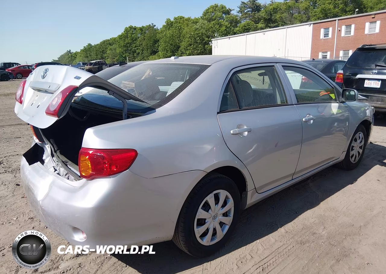 2010 Toyota Corolla Le VIN:2T1BU4EE2AC325944 - 4