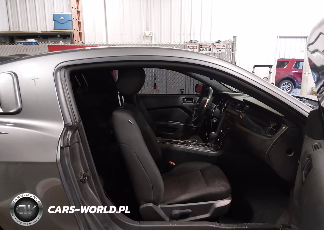 2014 Ford Mustang V6 VIN:1ZVBP8AM0E5281115 - 5