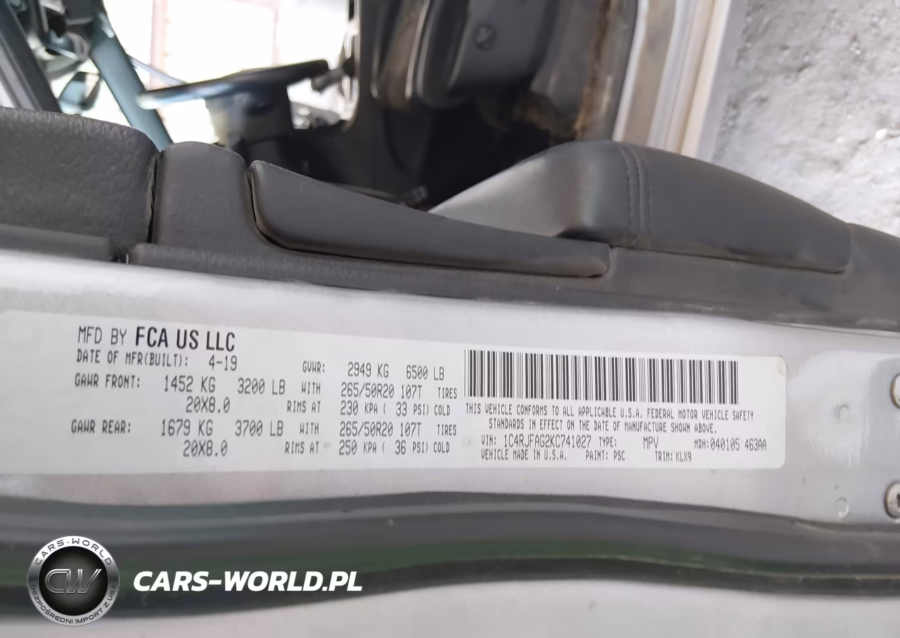 2019 Jeep Grand Cherokee Altitude 4X4 VIN:1C4RJFAG2KC741027 - 9