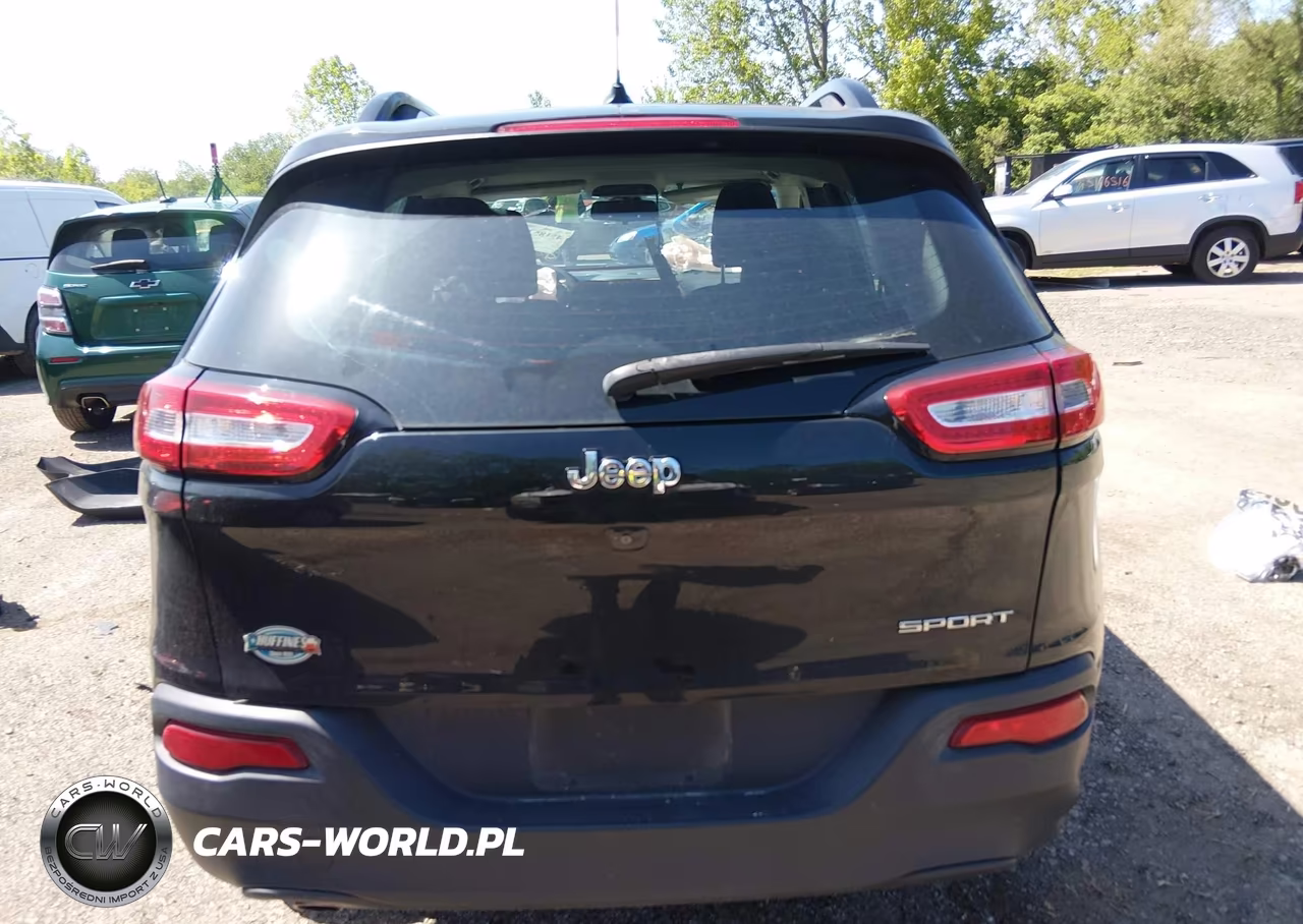 2015 Jeep Cherokee Sport VIN:1C4PJLAB4FW760564 - 16